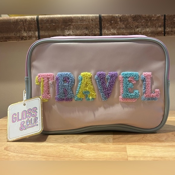 NWTS Gloss & Glo TRAVEL  Cosmetic Bag. Light Pink With Colorful Block Letters. - Picture 1 of 4